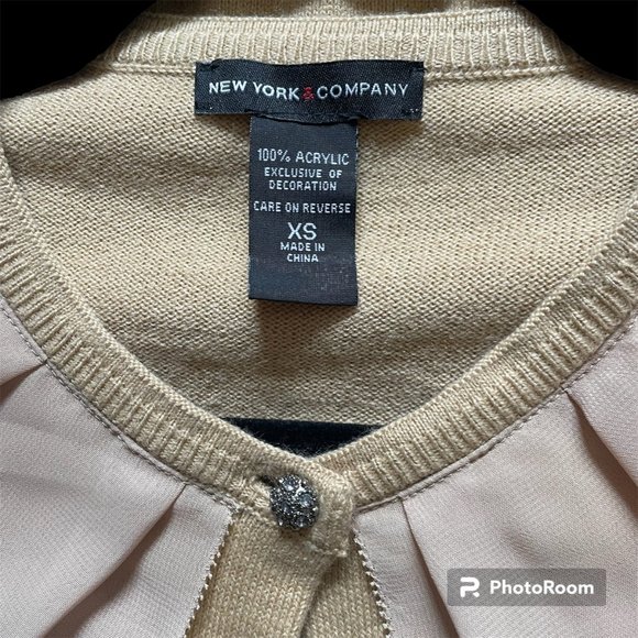 NEW YORK & COMPANY Tan Cardigan sz. small - Picture 3 of 3